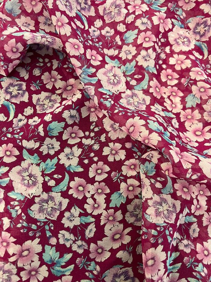 Small Floral Printed Silk Georgette Fabric 8MM
